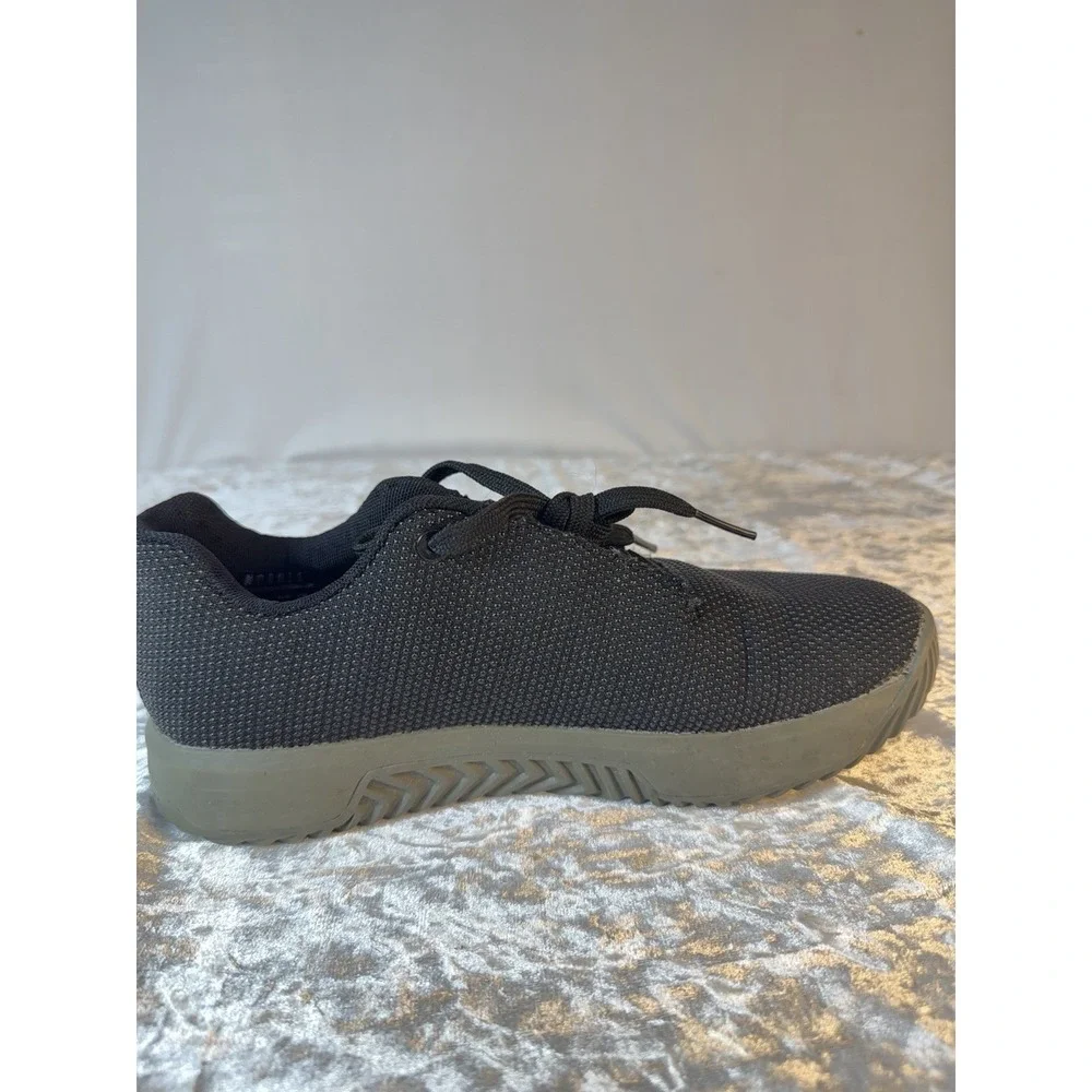 NOBULL Trainer Shoes Black Gum Sole Cross Training Sneakers Men's 7 Women's 8.5